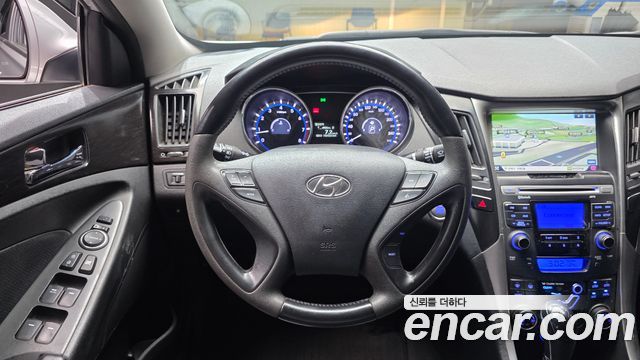 Hyundai Sonata 2012 — photo 19
