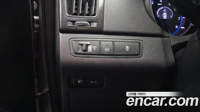 Hyundai Sonata 2012 — photo 25