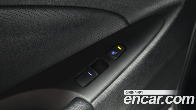 Hyundai Sonata 2012 — photo 28