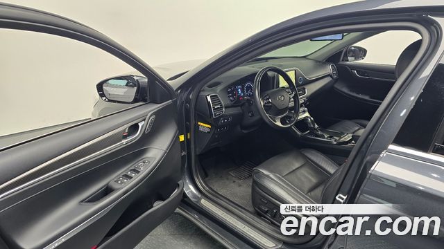 Hyundai Grandeur 2018 — photo 17