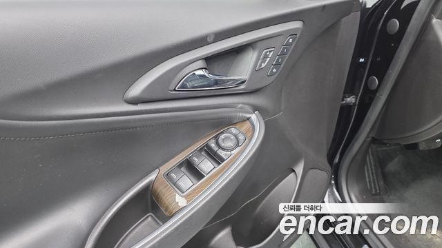 Chevrolet Korea Malibu 2017 — photo 28