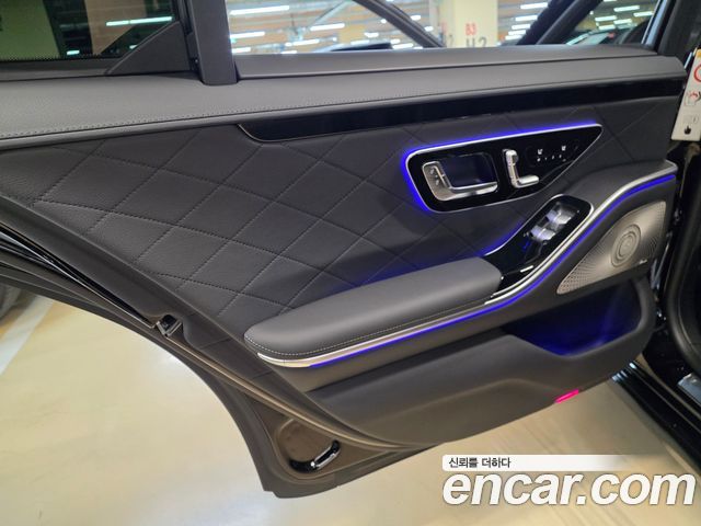 Mercedes-Benz S-Class 2026 — photo 12