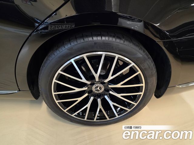 Mercedes-Benz S-Class 2026 — photo 16