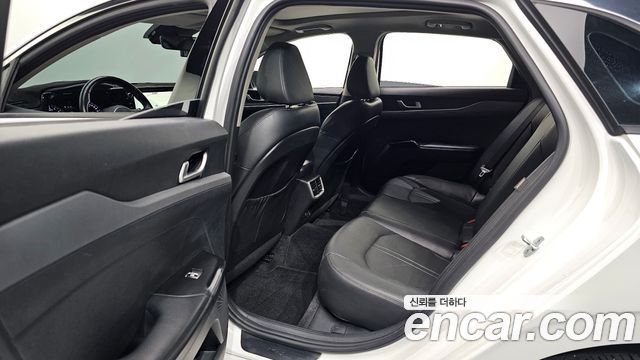Kia K5 2021 — photo 18