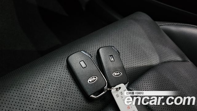 Kia K5 2021 — photo 23