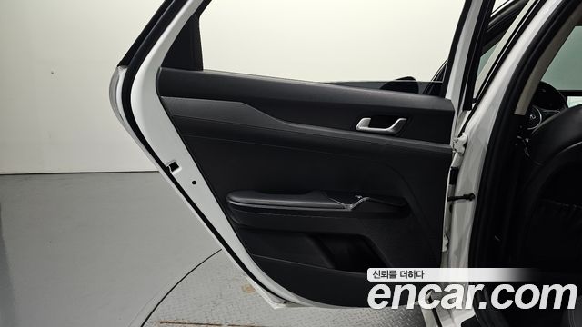 Kia K5 2021 — photo 15
