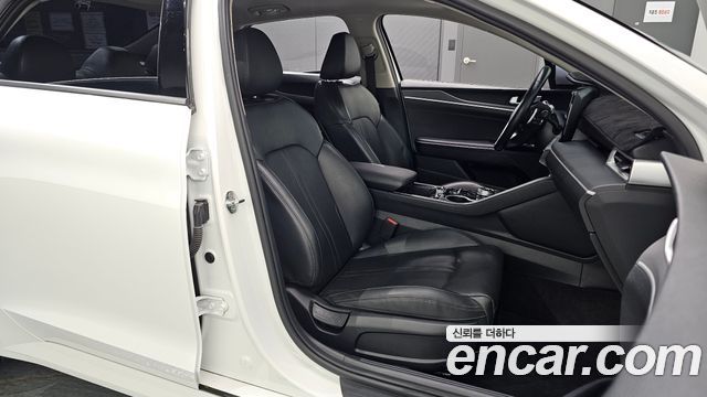Kia K5 2021 — photo 16
