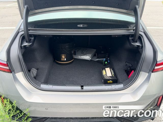 BMW 5-Series 2026 — photo 6
