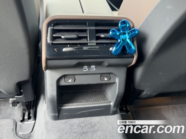 BMW 5-Series 2026 — photo 9