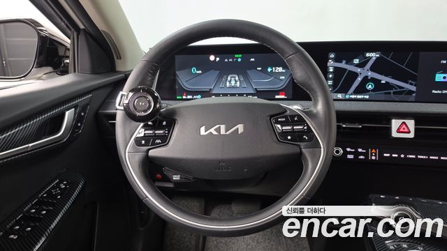 Kia EV6 2023 — photo 13