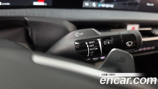 Kia EV6 2023 — photo 18