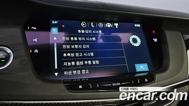 Cadillac CT6 2017 — photo 24