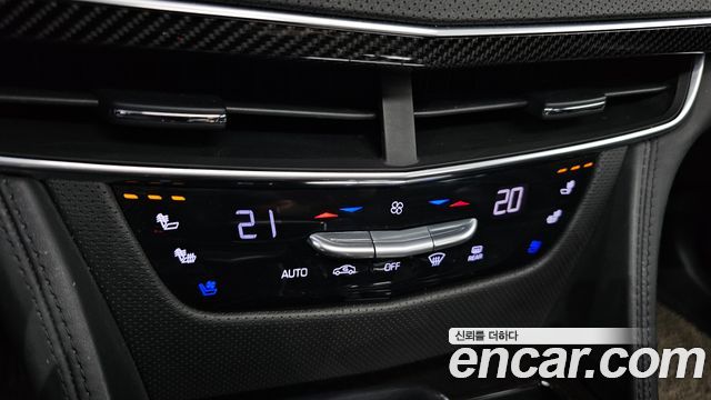Cadillac CT6 2017 — photo 25