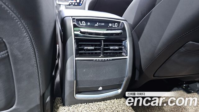 Cadillac CT6 2017 — photo 26