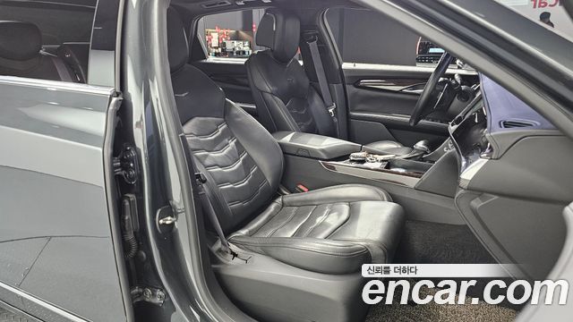 Cadillac CT6 2017 — photo 16