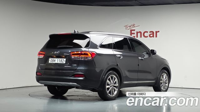 Kia Sorento 2017 — photo 2