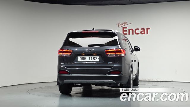 Kia Sorento 2017 — photo 4