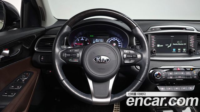 Kia Sorento 2017 — photo 19