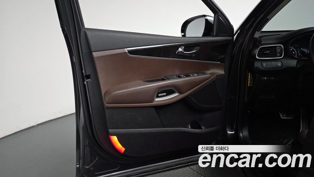 Kia Sorento 2017 — photo 14