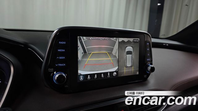 Hyundai Santafe 2020 — photo 21