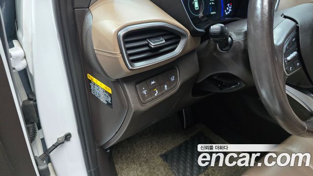 Hyundai Santafe 2020 — photo 25