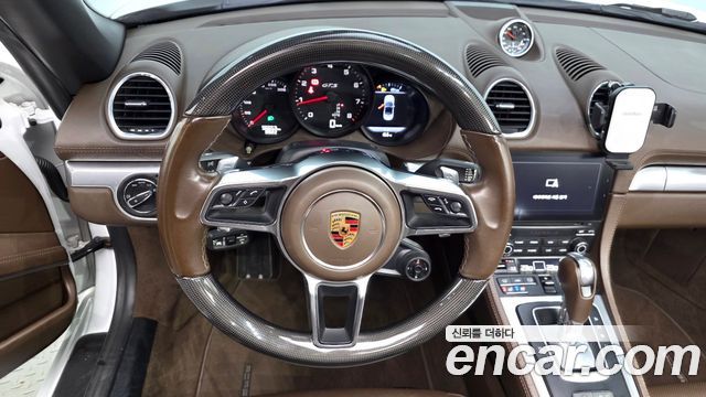 Porsche 718 2018 — photo 12