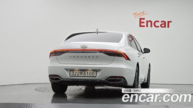 Hyundai Grandeur 2022 — photo 4