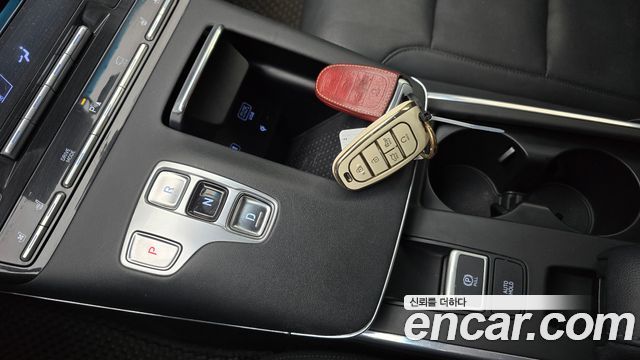 Hyundai Grandeur 2022 — photo 9