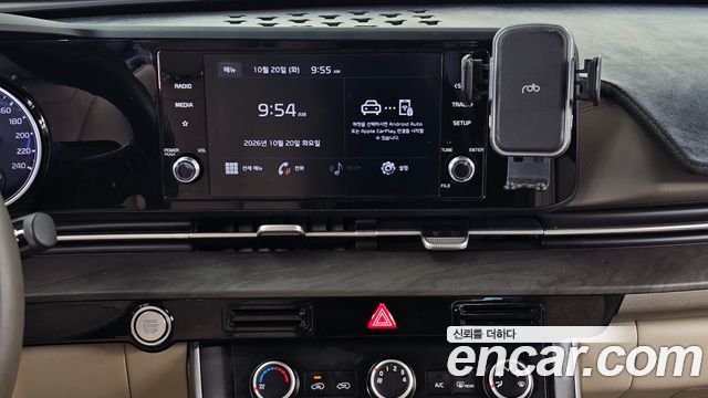 Kia Canival 2021 — photo 14