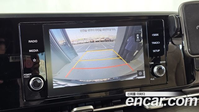 Kia Canival 2021 — photo 15