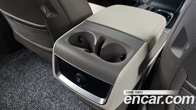 Kia Canival 2021 — photo 19