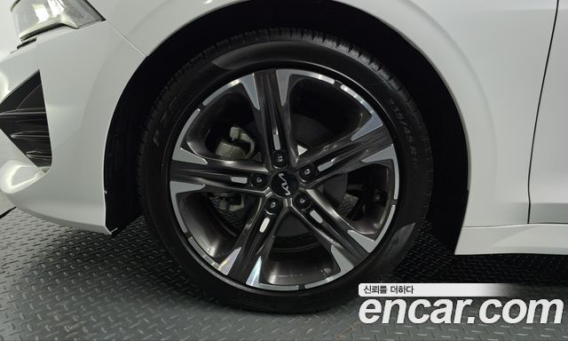 Kia K5 2023 — photo 5
