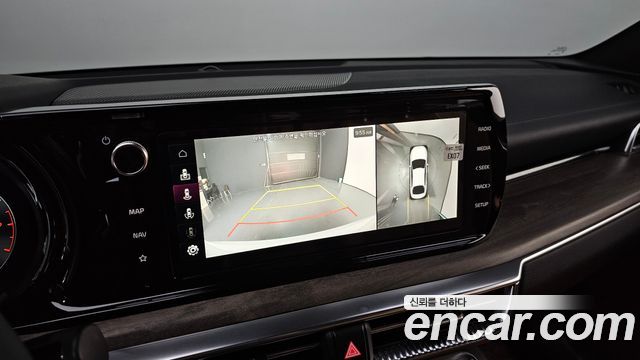 Kia K5 2023 — photo 22