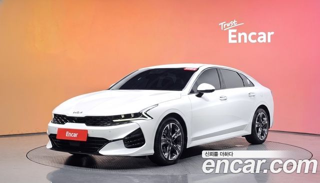 Kia K5 2023 — photo 1