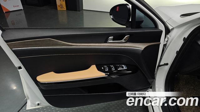 Kia K5 2023 — photo 14