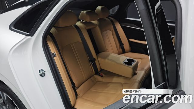 Kia K5 2023 — photo 16