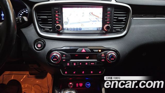 Kia Sorento 2016 — photo 15
