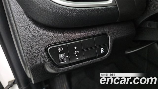 Kia Seltos 2023 — photo 24