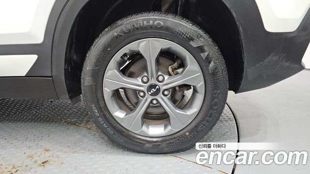 Kia Seltos 2023 — photo 7