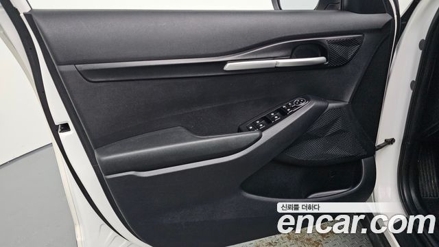 Kia Seltos 2023 — photo 14