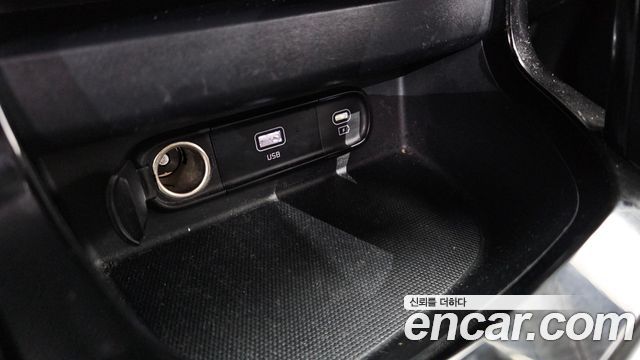 Kia Seltos 2023 — photo 31