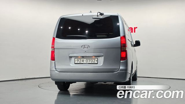 Hyundai Starex 2021 — photo 4