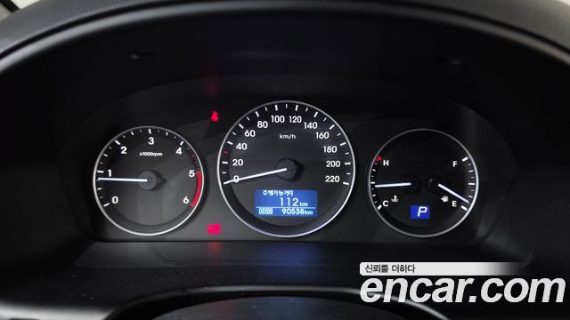 Hyundai Starex 2021 — photo 11