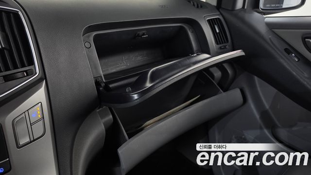 Hyundai Starex 2021 — photo 27