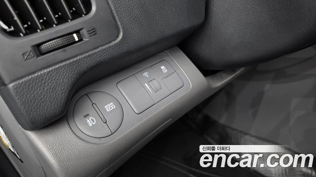 Hyundai Starex 2021 — photo 28