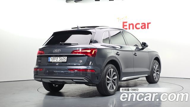 Audi Q5 2023 — photo 2