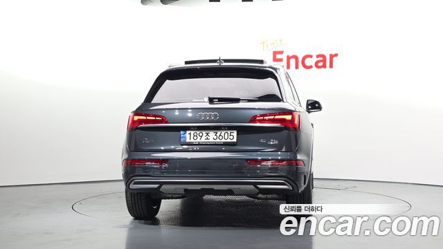 Audi Q5 2023 — photo 4