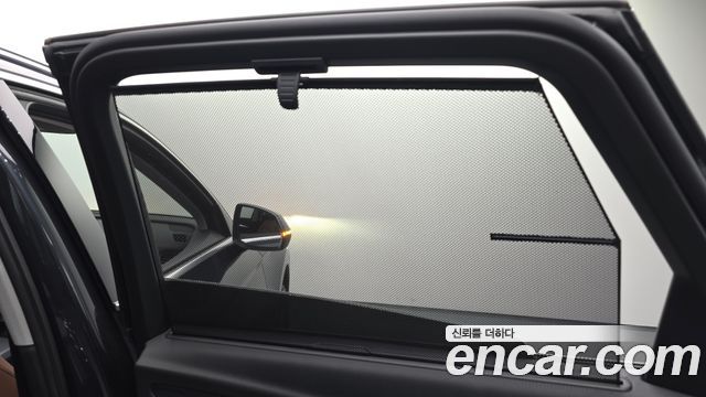 Audi Q5 2023 — photo 37