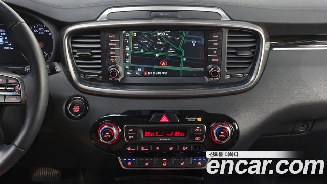 Kia Sorento 2019 — photo 17