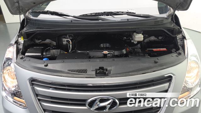 Hyundai Starex 2017 — photo 6